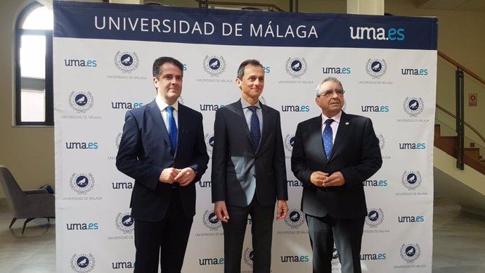 Carlos Conde con Pedro Duque ministro y rector UMA joseangel narváez