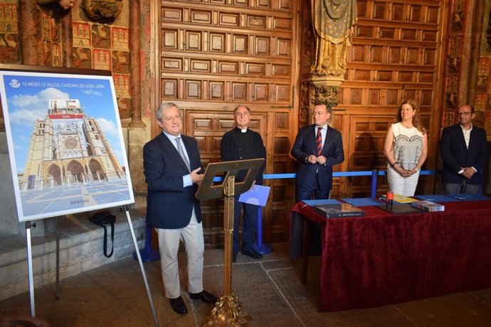 Correos Presenta Un Sello Dedicado A La ‘Pulchra Leonina’ Para Resarcir El Error