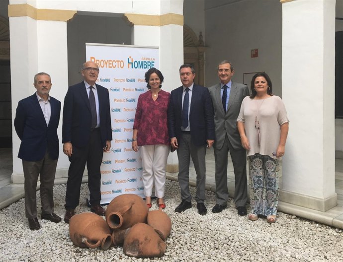 Presentación del informe de Proyecto Hombre Sevilla de personas en tratamiento