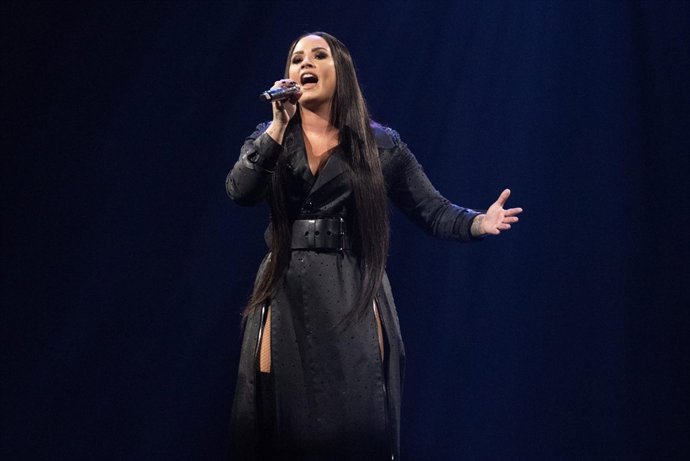 DEMI LOVATO / CORDON PRESS