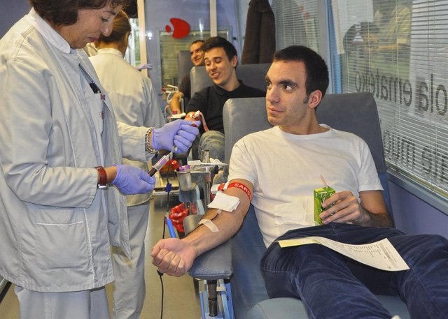Extracción de sangre a un donante
