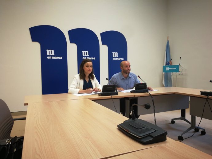 Luís Villares y Eva Solla (En Marea) en rueda de prensa