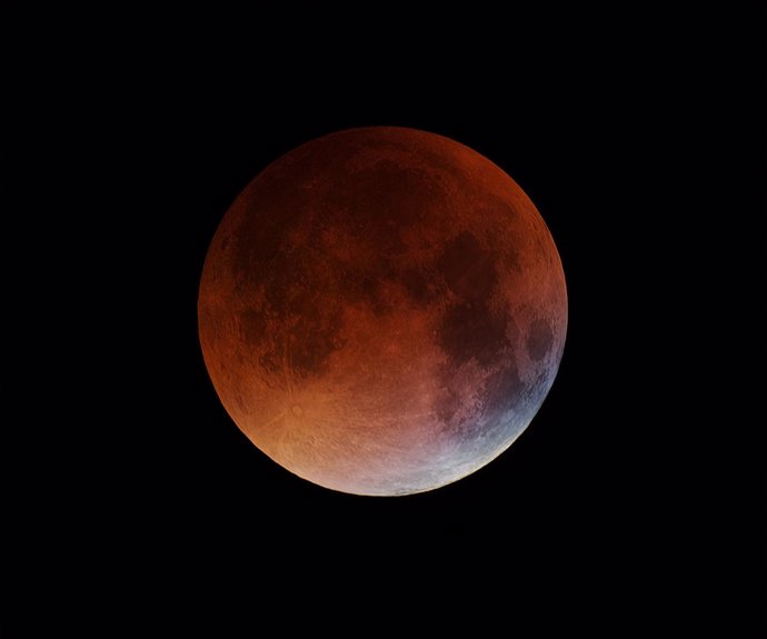 Eclipse lunar total de la superluna del 27 de septiembre de 2015