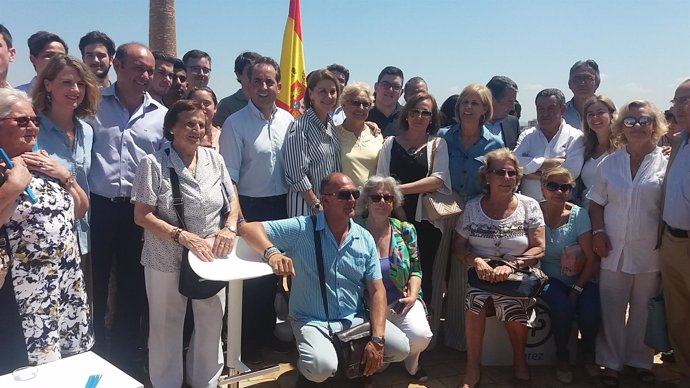 Cospedal con militantes y cargos del PP en Jerez