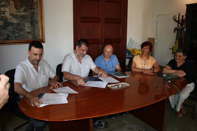 Firma del convenio del Espai de Dones en Sóller