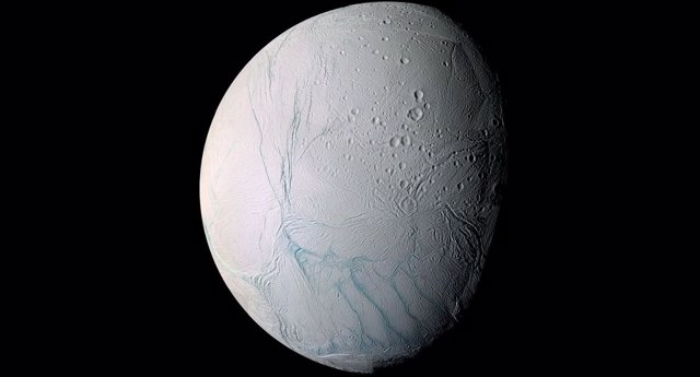 Resultado de imagen para Luna Encelado