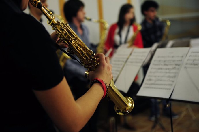 Conservatorio Superior de Música de Aragón. Instrumentos, partitura, clase