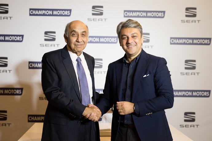  Luca de Meo (Seat) i Itzhak Swary (Champion Motor)