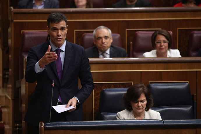 Pedro Sánchez intervé en la sessió de control al Govern al Congrés