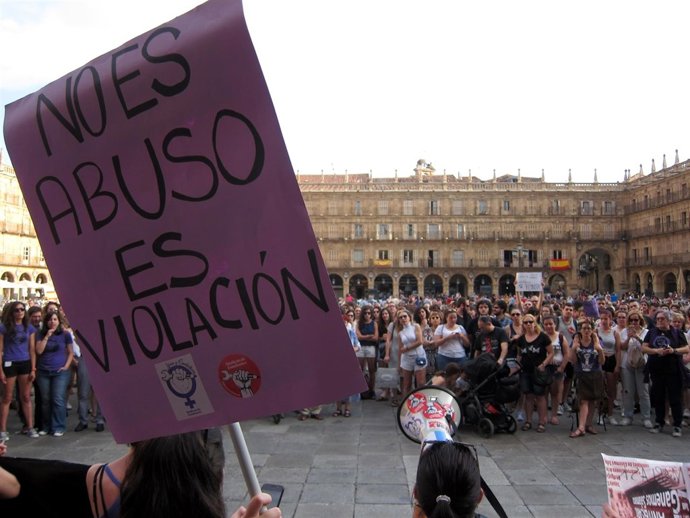       Archivo: Concentración Contra La Libertad De La Manada En Salamanca     