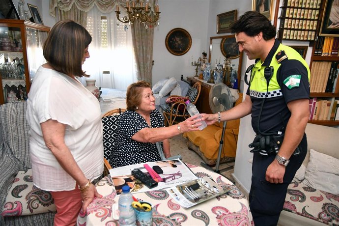 Tomares pone en marcha una iniciativa 'Contra el Calor'