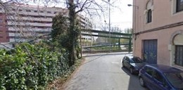 Lugar donde se interrumpe la calle Fuenmayor al llegar al tren