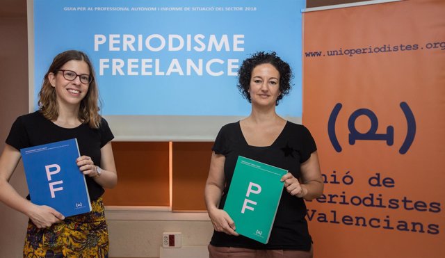 Noa de la Torre y Lorena Ortega presentando la Guía del Freelance