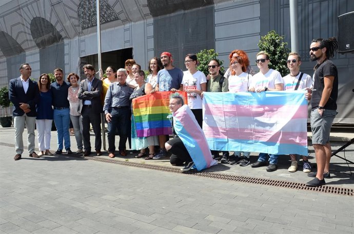 Lectura del manifiesto LGTBI
