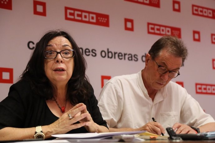 Isabel Galvín y Jaime Cedrún en rueda de prensa