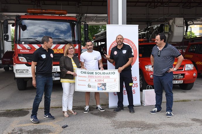 [Grupoextremadura] Entrega Cheque Solidario, Nota, Fotos Y Audios