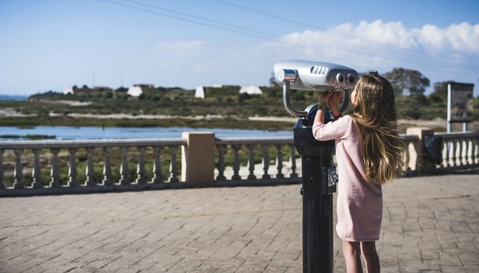 Los pequeños forman parte importante de las actividades de Bahía Sur. 