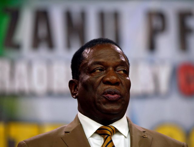 Emmerson Mnangagwa en el congreso del ZANU-PF