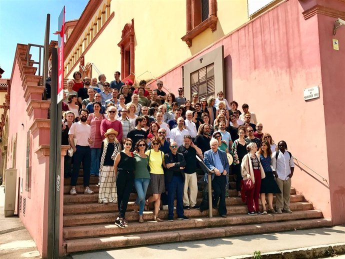 Foto de familia del Teatre Lliure 2018-2019