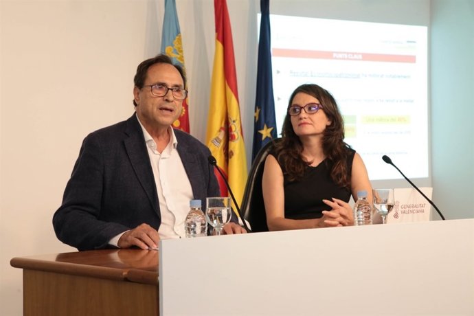 Soler y Oltra en rueda de prensa