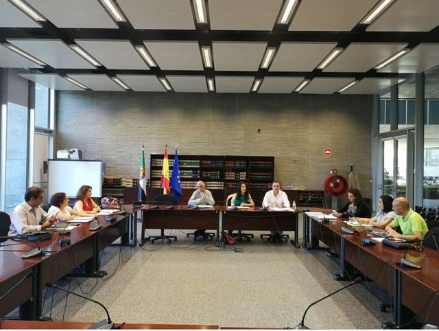 La consejera de Educación, Esther Gutiérrez