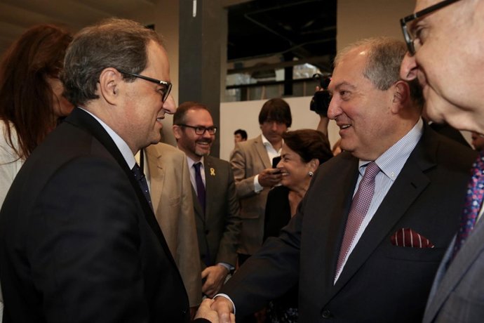 Quim Torra saluda al presidente armenio, Armen Sarkissian.