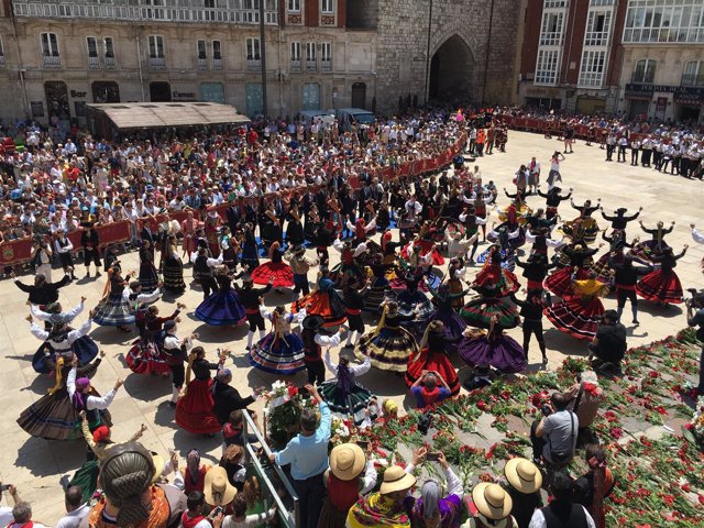 Acto de la ofrenda floral en Burgos 29-6-2018
