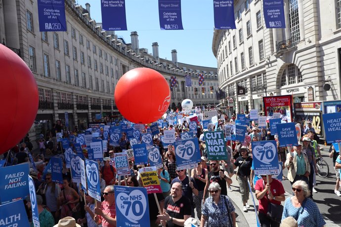 Manifestación en defensa de la sanidad pública en Londres