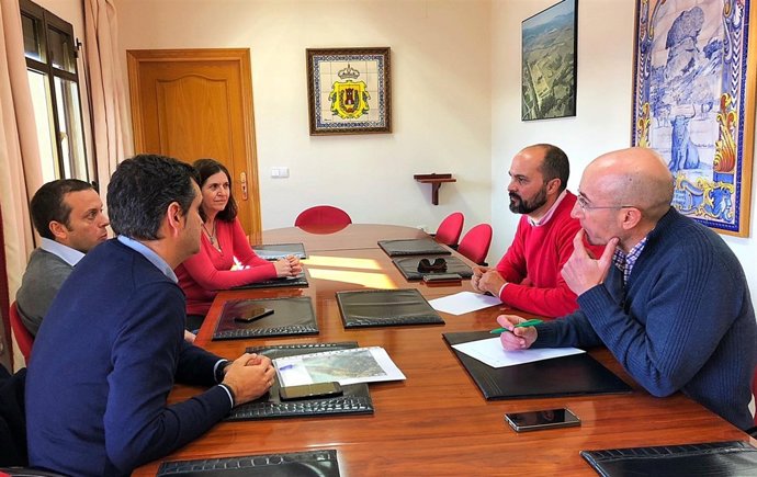 Reunión entre el gobierno local de Los Barrios y Endesa