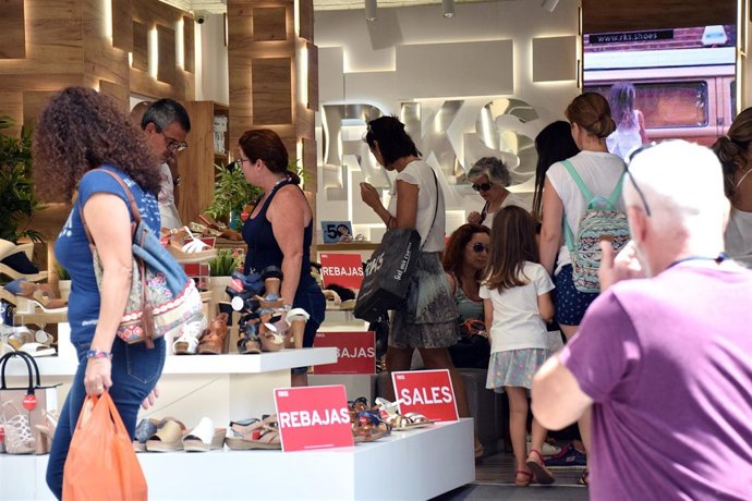 Rebajas en una nueva edición de 'Ven a Santa Cruz'