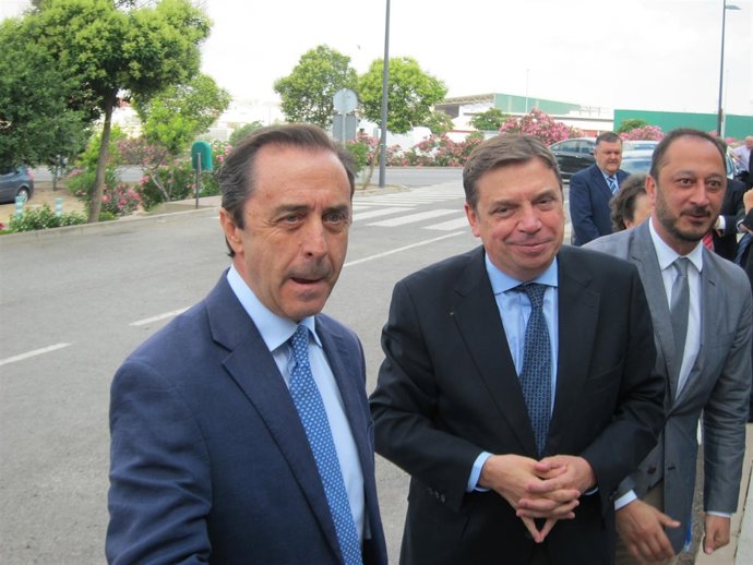 Planas, entre Delgado Vizcaíno y Gómez de Celis