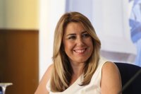 Susana Díaz se compromete a mejorar la licitación e inversión en la red autonómica de carreteras