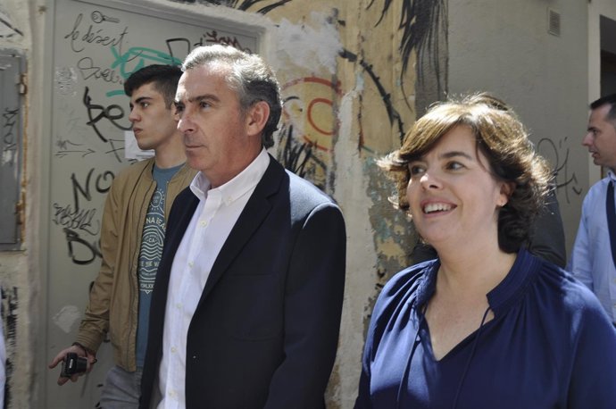 Soraya Sáenz de Santamaría y Luis María Beamonte (PP). 