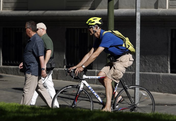 Ciclistes, bicicleta, transport, vianants, trànsit
