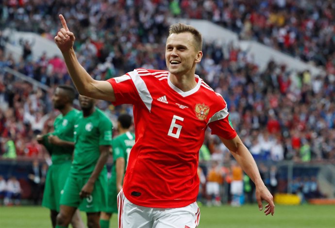 Cheryshev se luce y Rusia golea para empezar