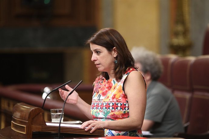 La portaveu del PSOE al Congrés, Adriana Llastra, intervé al Congrés