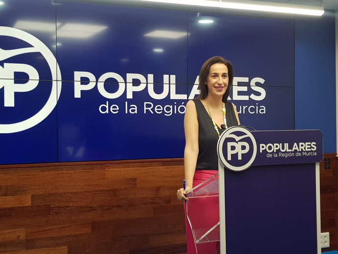 La portavoz del Partido Popular de la Región de Murcia (PPRM), Nuria Fuentes