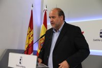 C-LM da luz verde a un decreto de ayudas por 2,5 millones para la contratación indefinida