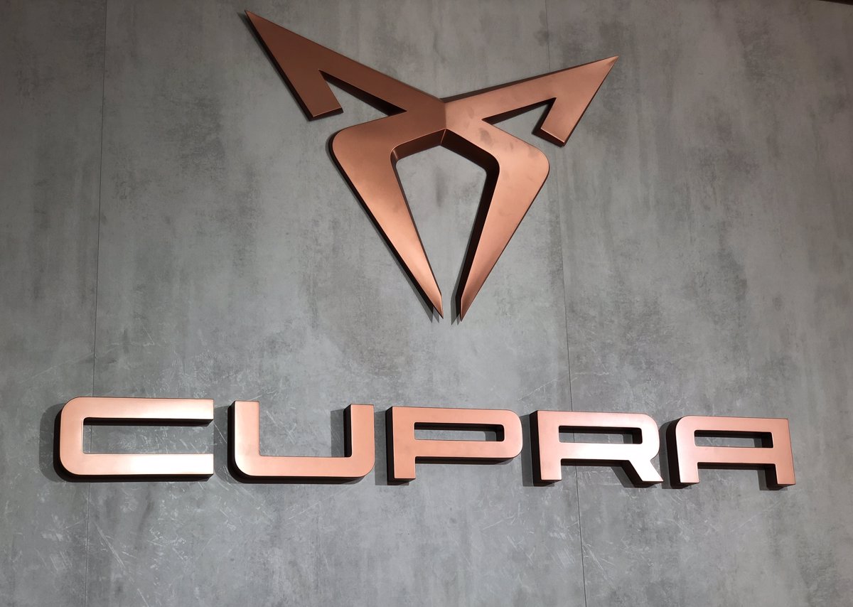 Cupra tendrá un espacio reservado en 29 concesionarios de Seat en España