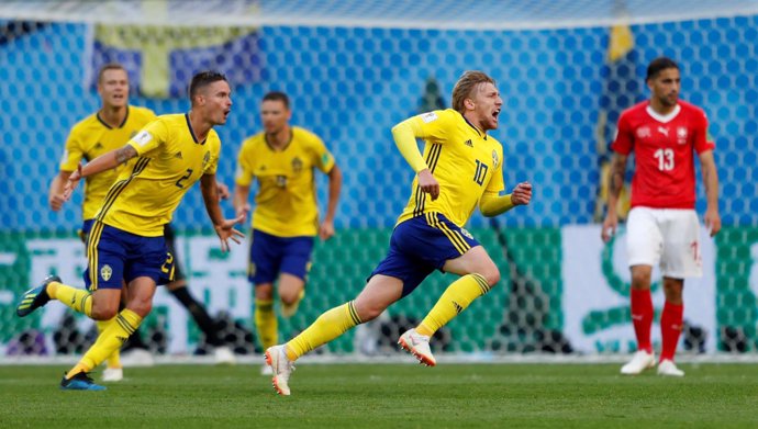 Forsberg celebra el gol de Suecia contra Suiza