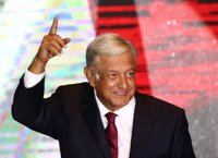 López Obrador describe como "amistoso y cordial" su primer encuentro con Peña Nieto tras su victoria electoral