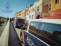 Cinco detenidos de un clan familiar dedicado al cultivo de marihuana en viviendas en Almería
