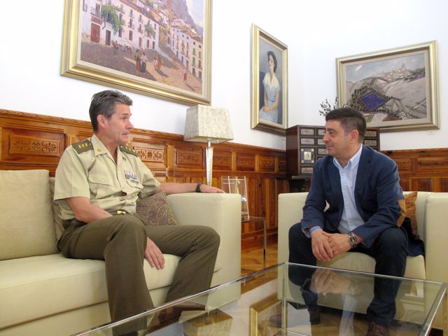 Recepción al nuevo subdelegado de Defensa en Jaén