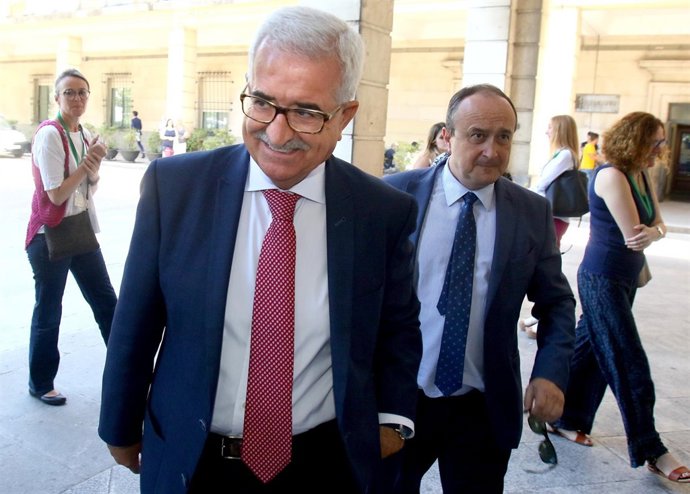 Jiménez Barrios llega a los juzgados para declarar como testigo en el caso ERE  