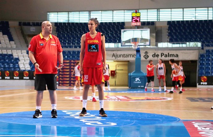 Alba Torrens con la Selección Española de Baloncesto