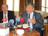 Rafael Correa asegura que la orden de prisión preventiva en su contra es un "gran complot y un gran montaje"