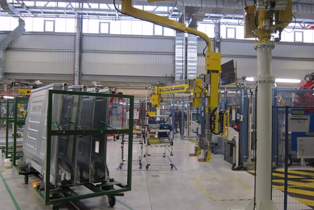 La producción industrial cae un 8,2% en Baleares en mayo