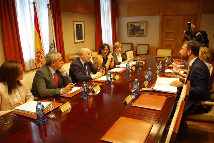 Reunión entre el delegado del Gobierno en Galicia y el alcalde de Tui