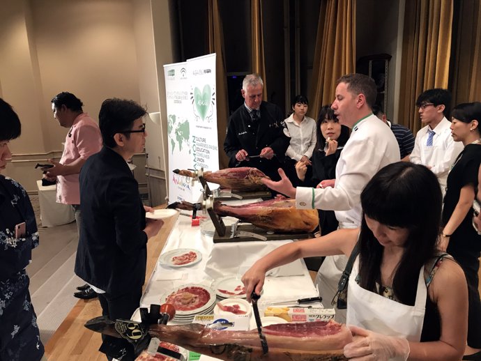 Seminario de Cortadores de Jamón en Japón.