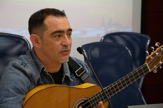 Raúl Rodríguez en los cursos de verano de la UPO